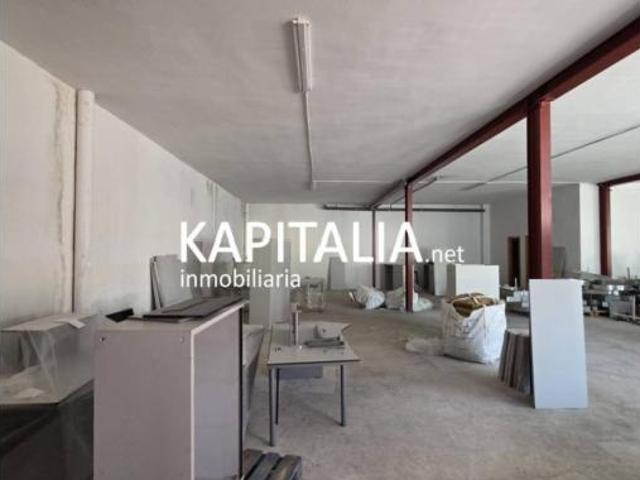 Nave en venta en Ontinyent, València / Valencia