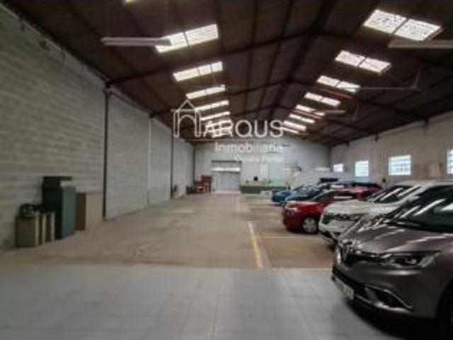 Nave en venta en Padrón