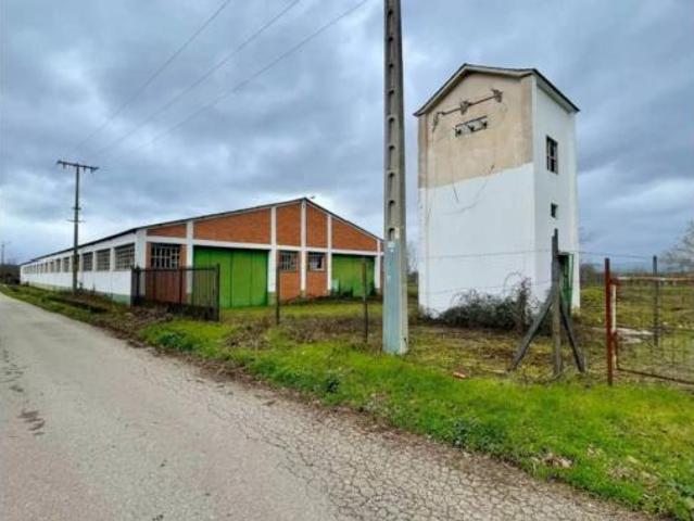Nave en venta en Ponferrada, León