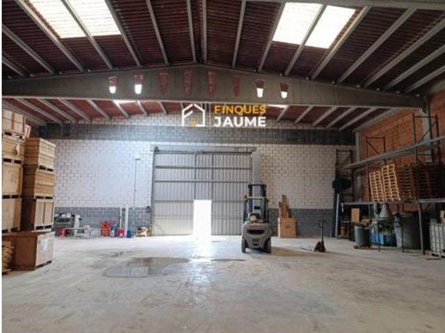 Nave en venta en Preixens, Lleida