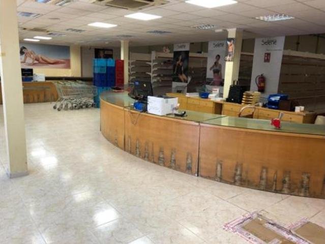 Nave en venta en Riba-roja de Túria, València / Valencia