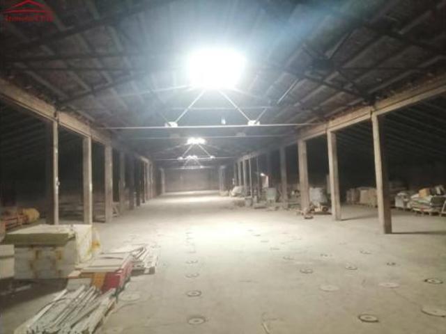 Nave en venta en Teruel