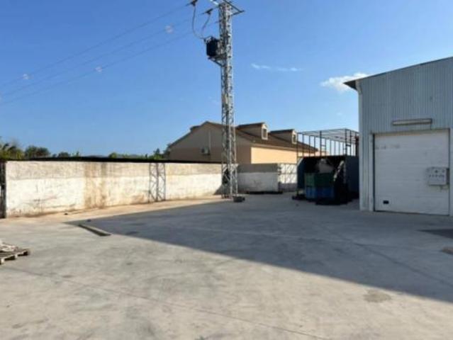 Nave en venta en Totana