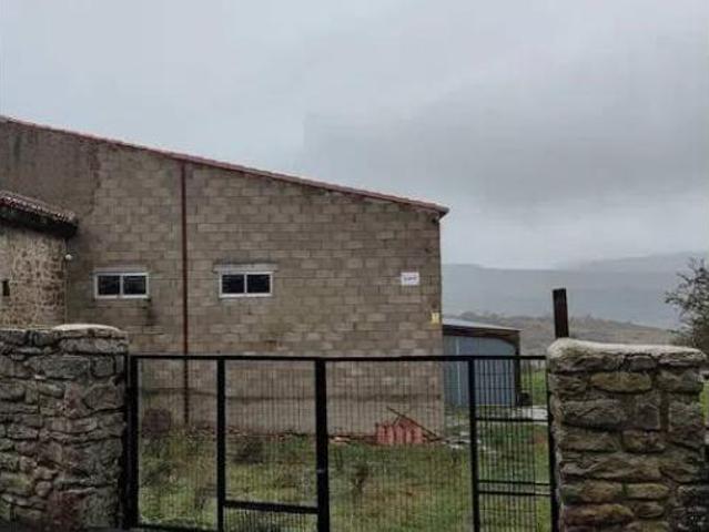 Nave en venta en Olea, Valdeolea