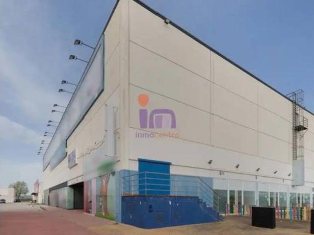 Nave en venta en Valdepeñas, Ciudad Real