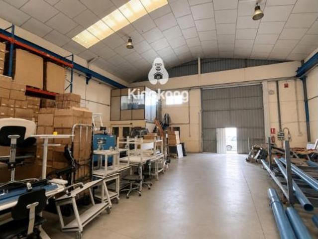 Nave en venta en Yuncos, Toledo