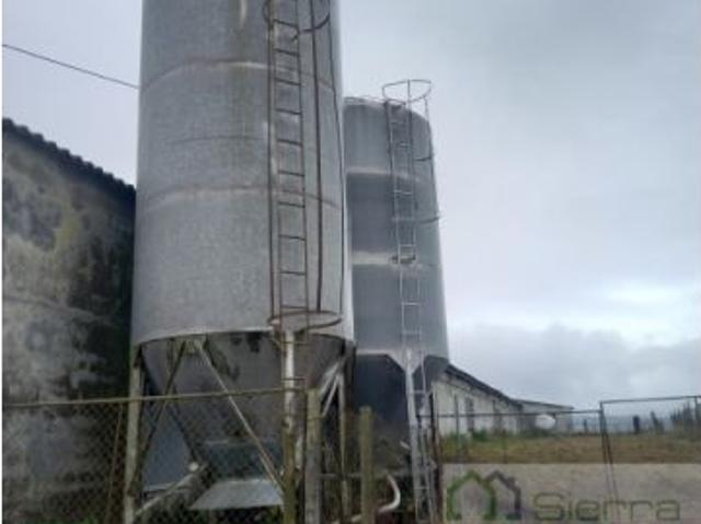 Nave en venta en Sarria