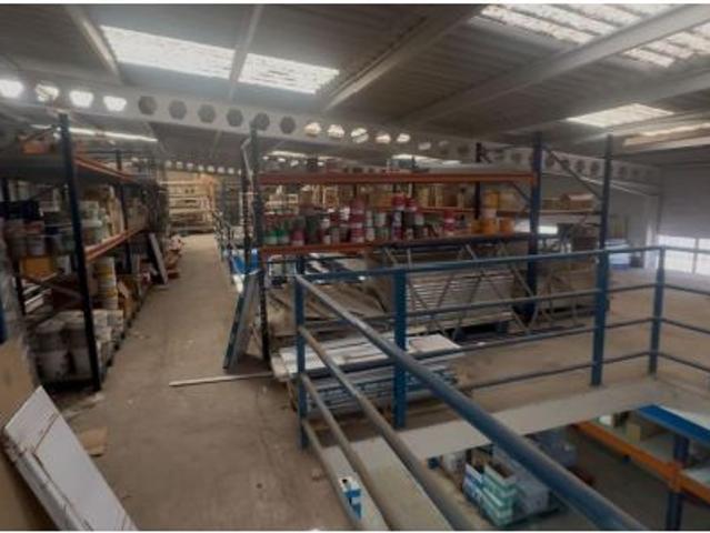 Nave en venta en les Vinyes, el Vinalopó Mitjà / El Vinalopó Medio