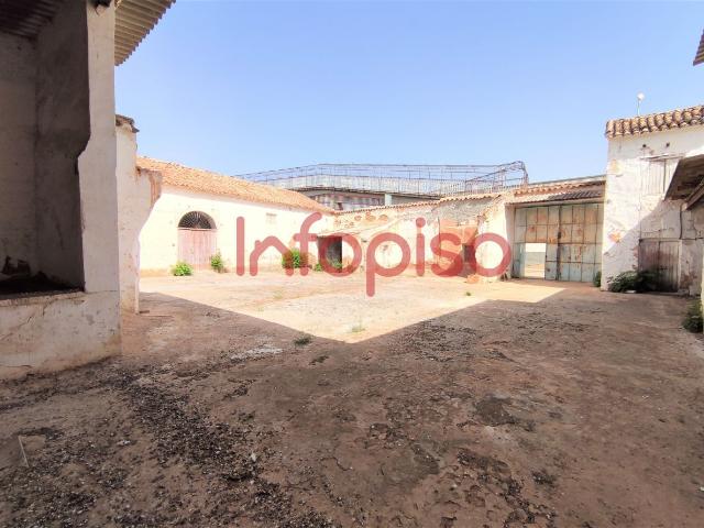 Nave en venta en Valdepeñas, Castilla-La Mancha