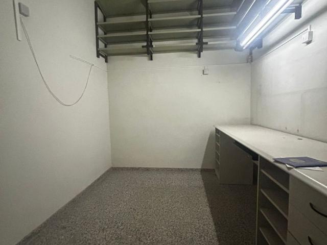 Nave en venta en Distrito Centro, Córdoba