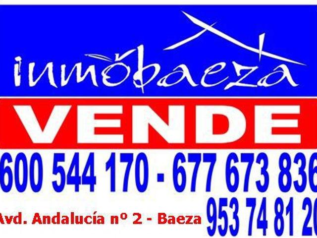 Nave en venta en Baeza, Andalucía