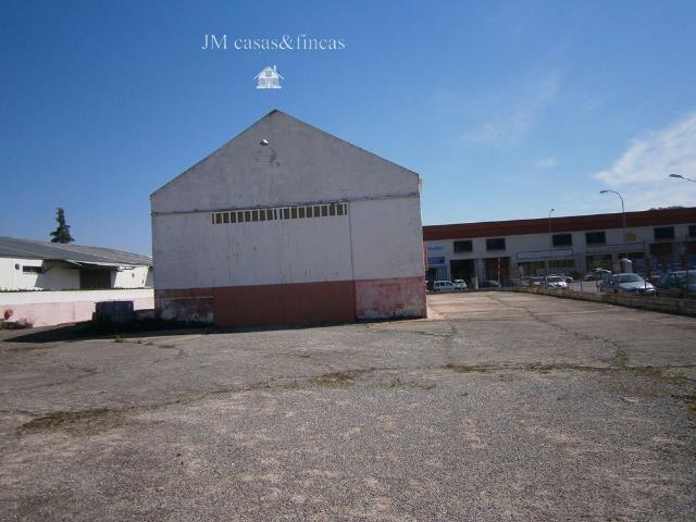 Nave en venta en Antequera