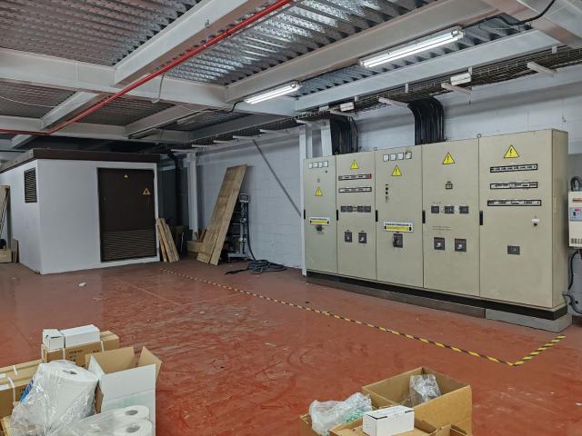 Nave en venta en Alcalá De Guadaíra, Andalucía