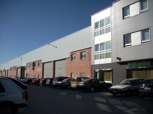 Nave en venta en Cistérniga