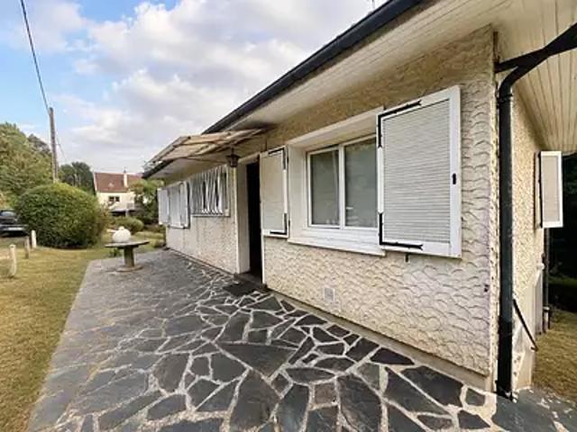 Maison location à La Jarrige, Naves
