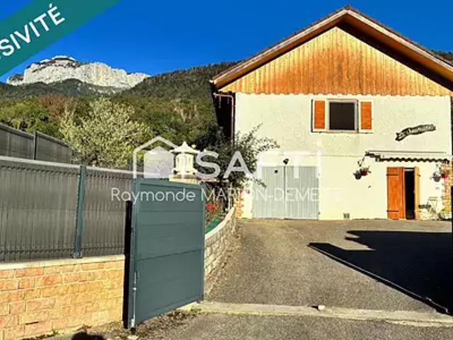 Maison vente à Laval, Nâves-Parmelan