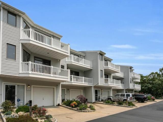House for sale in Long Branch