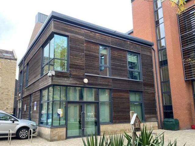 House for rent in Belle Isle, West Yorkshire