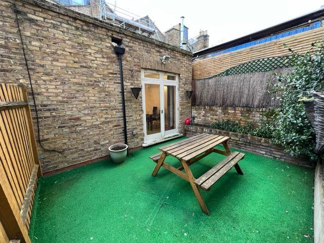 Apartment for rent in Archway, Greater London