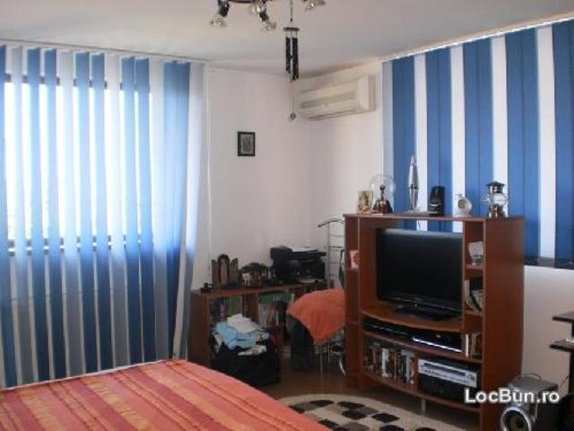 Cabană vânzări în Navodari, Caraş-severin