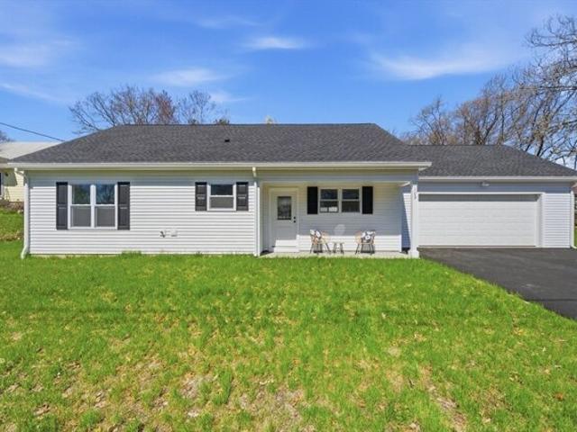 House for sale in Dracut, Massachusetts