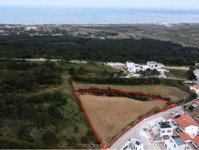 Terreno venda em Pederneira, Famalicão