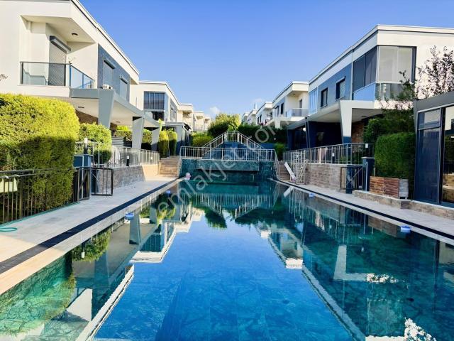 Kadıkalesi, Kuşadası içerisinde satılık Villa
