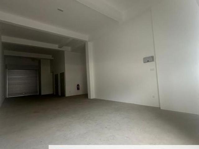 Shop for rent in Kuching