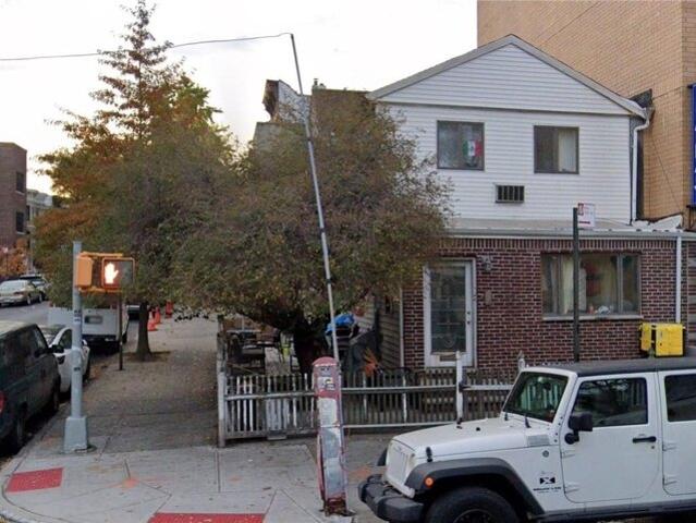 House for sale in Arverne, New York