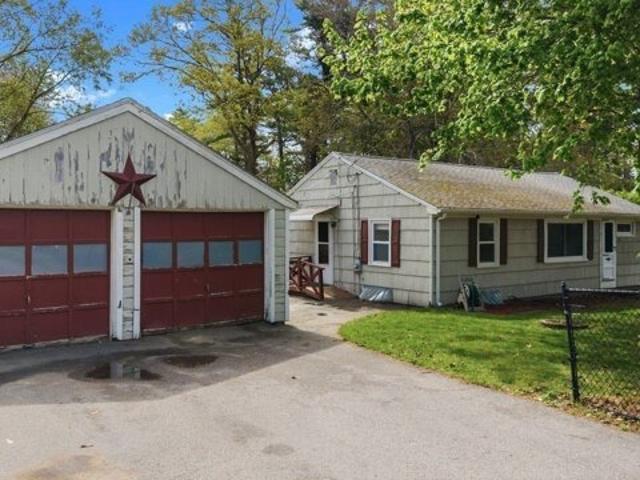 House for sale in Lakeville, Massachusetts