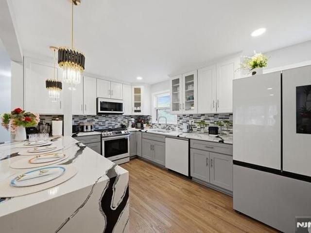 House for sale in Roselle, New Jersey