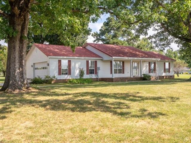House for sale in Loretto