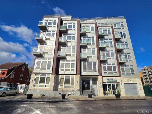 House for sale in Queens, Arverne