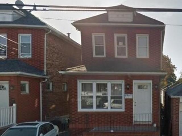 House for sale in Bellerose