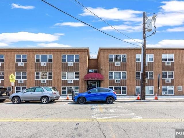 Condo for sale in Hudson, New Jersey