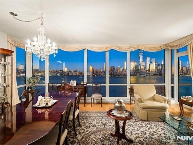 Condo for sale in Newport, Jersey City