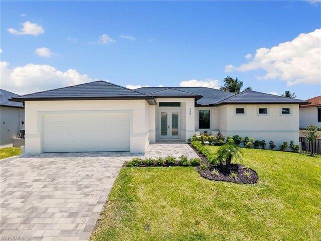 House for sale in Bonita Springs