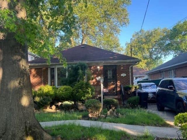 House for sale in Queens, Arverne