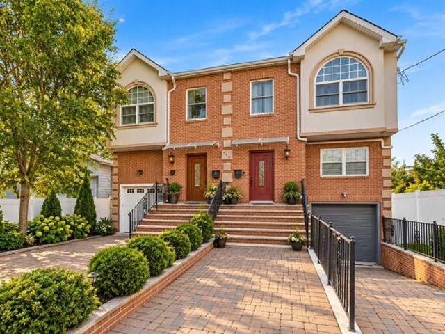 House for sale in North End Business District, Secaucus