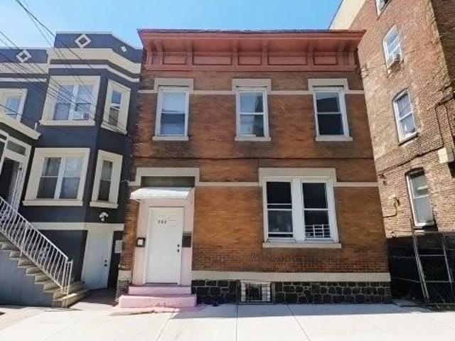 House for sale in Hudson, New Jersey