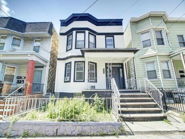 House for sale in Hudson, New Jersey
