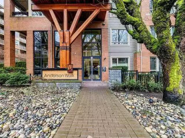 House for sale in North Vancouver, British Columbia