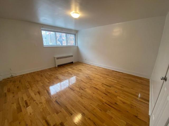 Apartment for rent in St. Leonard's, Quebec
