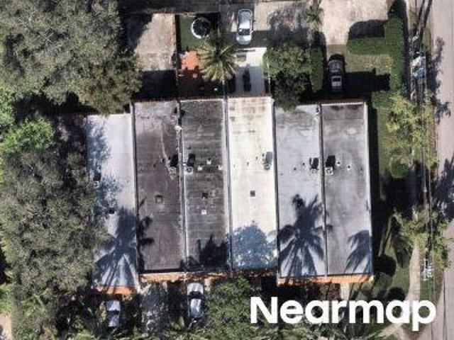 Townhouse for sale in North Miami, Florida