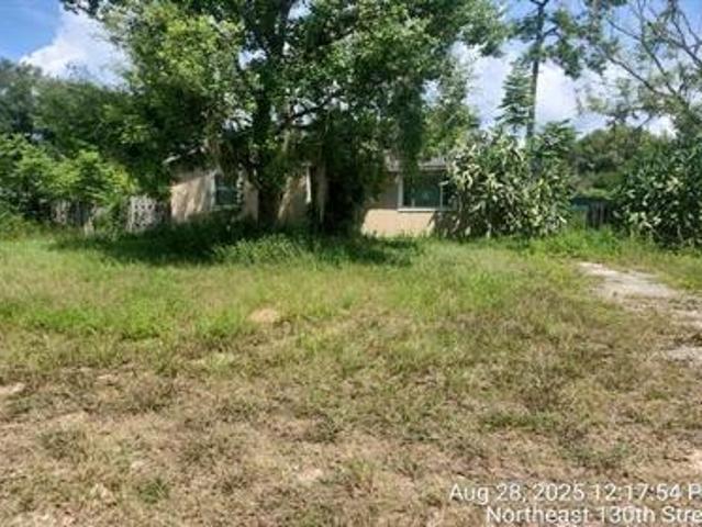 House for sale in Fort Mc Coy, Florida