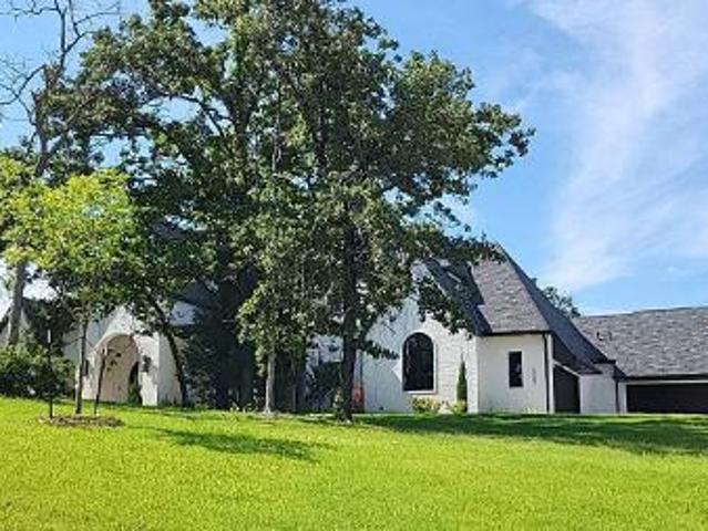 House for sale in Jones, Oklahoma