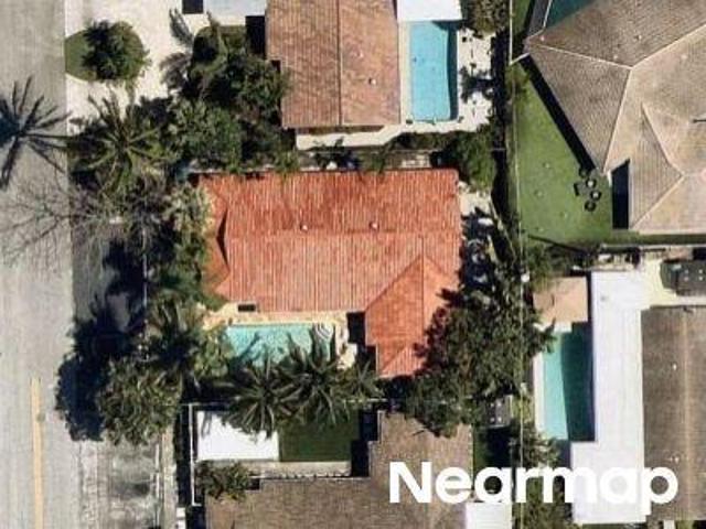 House for sale in Oakland Park, Florida