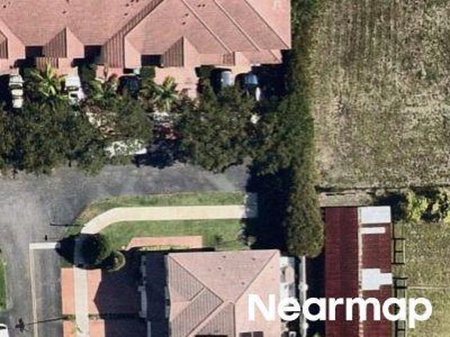 Townhouse for sale in Miami, Florida