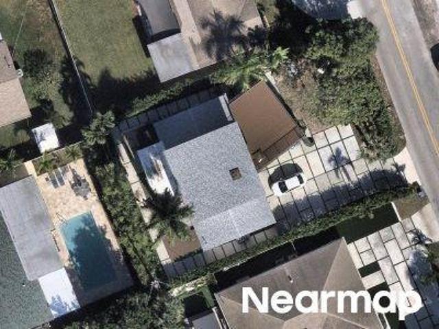 House for sale in Oakland Park, Florida