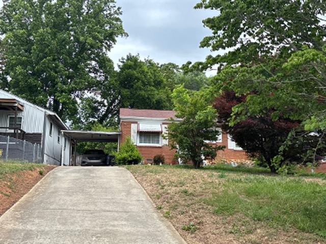House for sale in Pfafftown, North Carolina